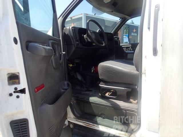 GMC Topkick C 4500 Samochody ciężarowe ze skrzynią zamkniętą