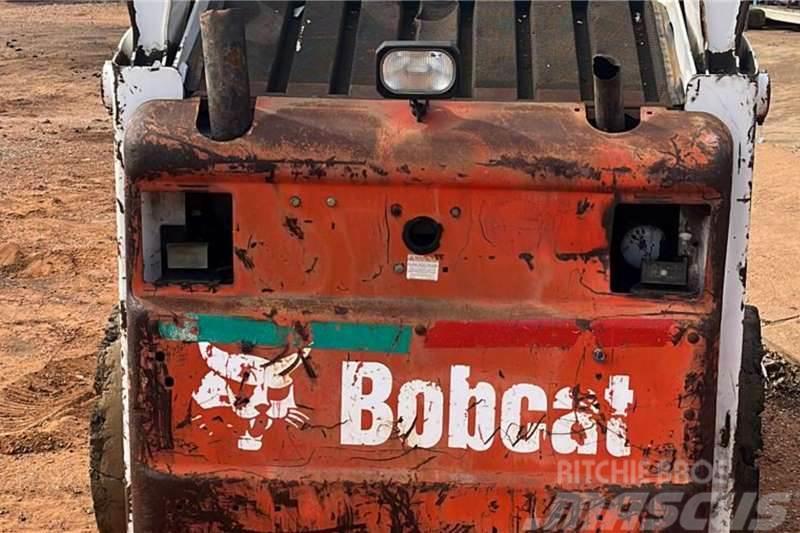Bobcat S205 Skid Steer Loader Inne
