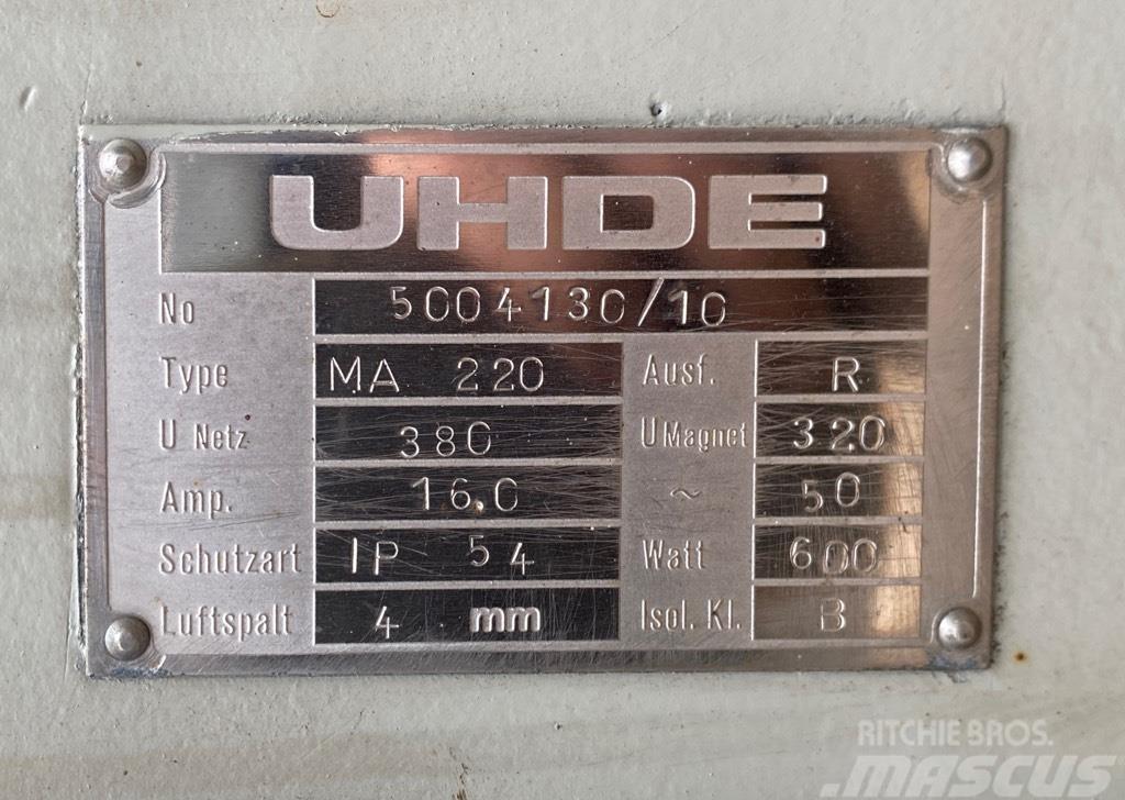  UHDE 1300 x 650 (600) Podajniki-dozowniki