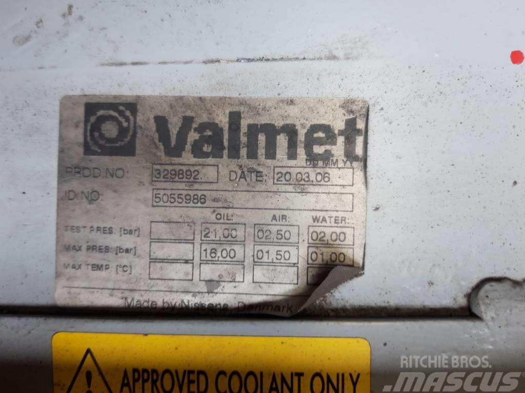 Valmet 901.3 water radiator Silniki