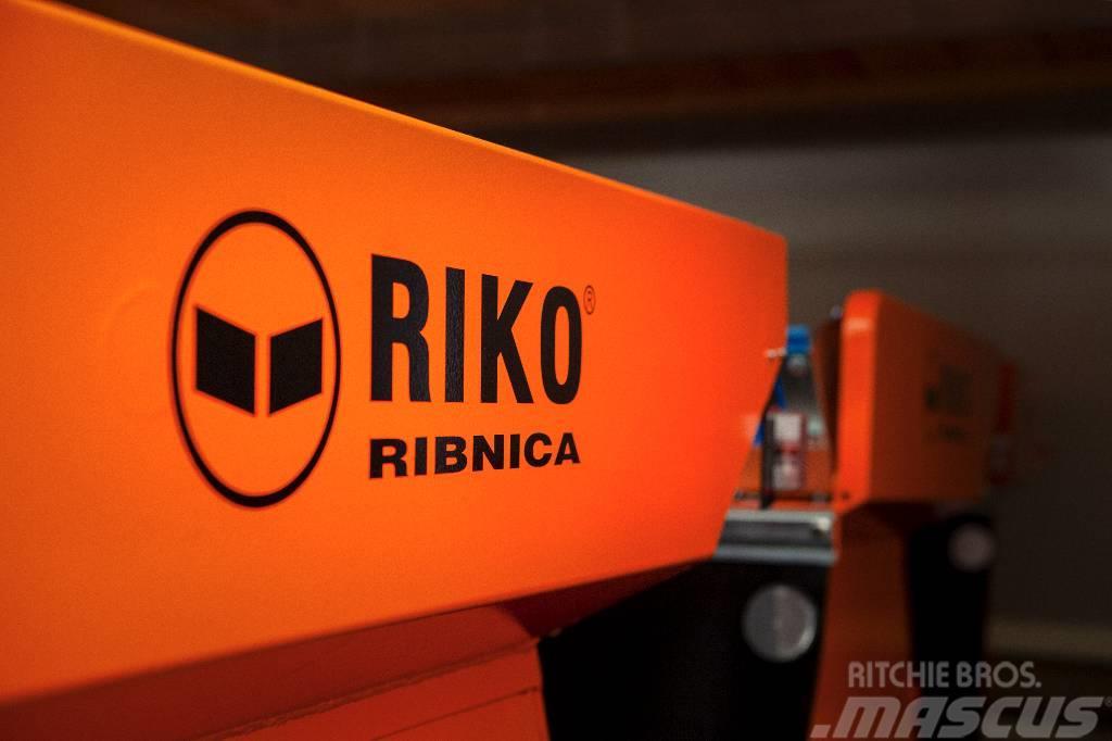 Riko Ribnica Towed Spreader / Streuer / Posipalnik TK/V Piaskarki i solarki