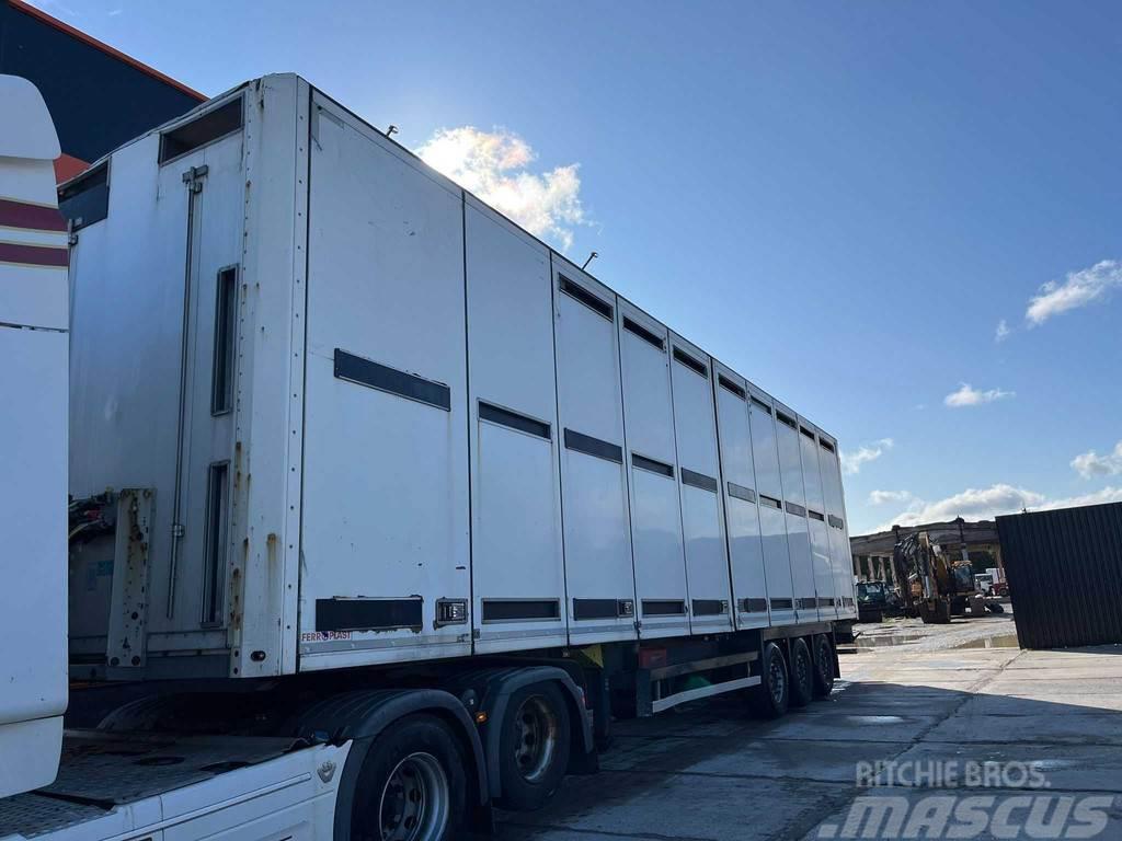 Schmitz Cargobull NKS SCB S3B BOX L=13682 mm Naczepy do transportu zwierząt