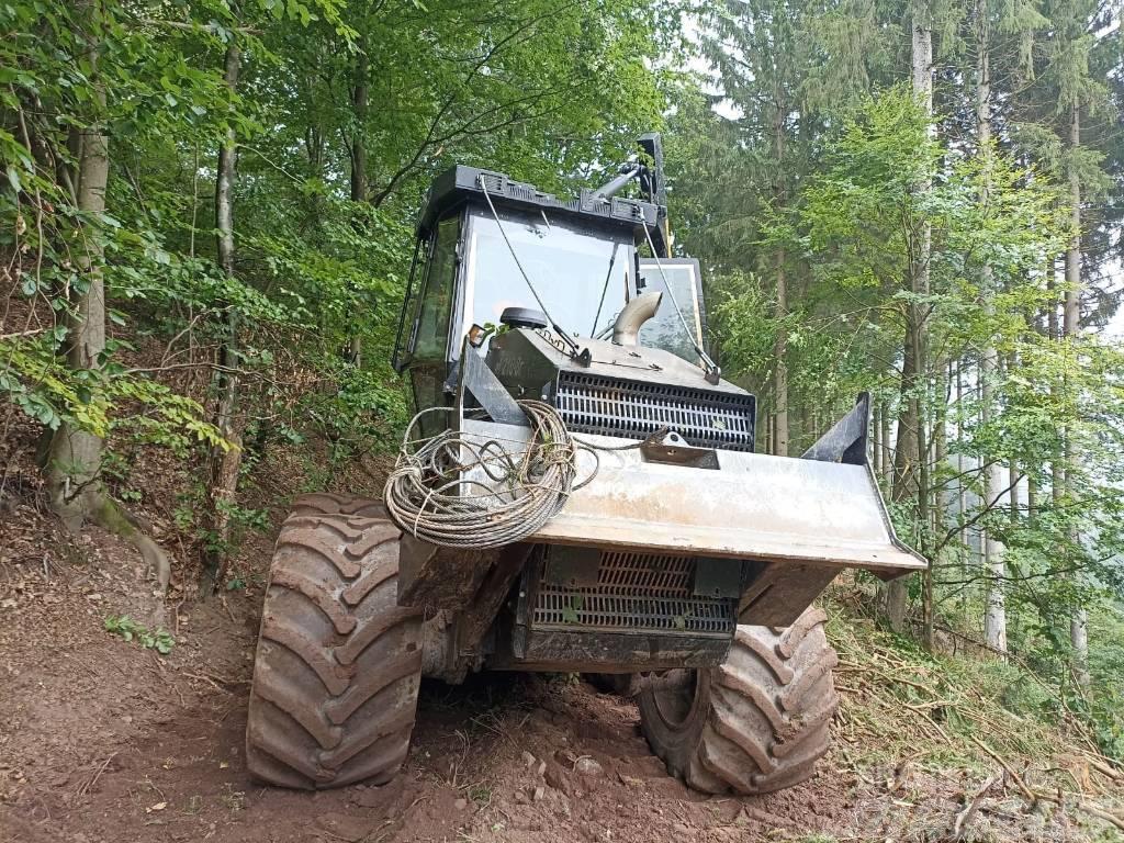 Noe NF210-R Traktory leśne