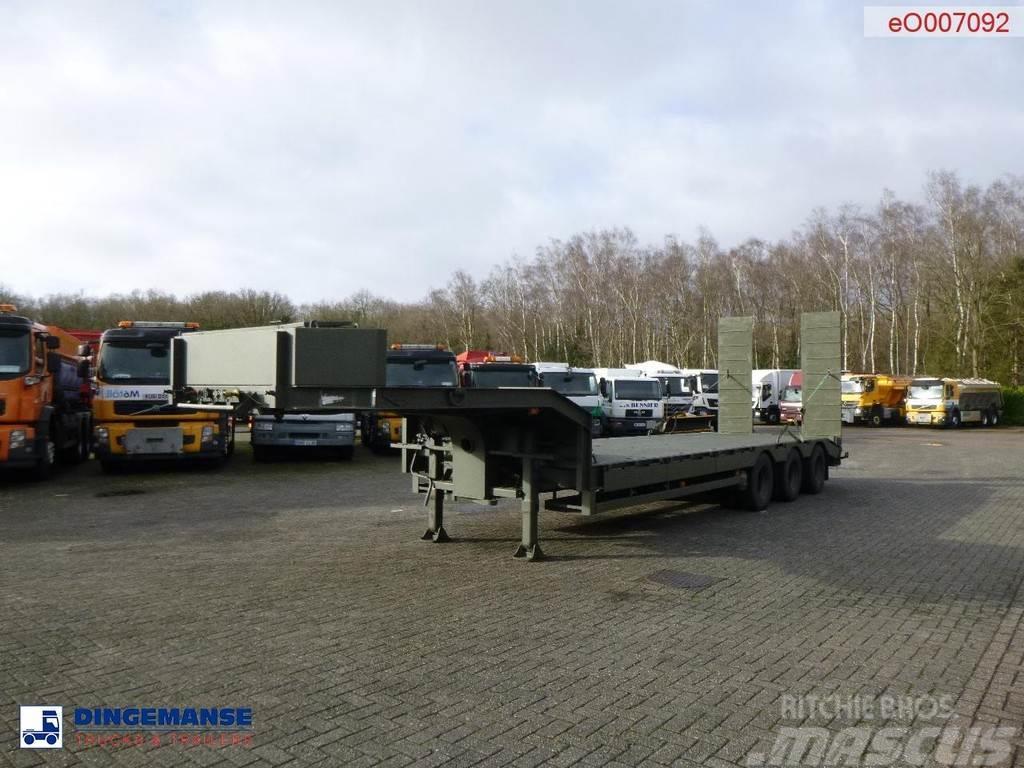 Broshuis 3-axle semi-lowbed trailer E-2130 / 73 t + ramps Platformy / Naczepy z otwieranymi burtami