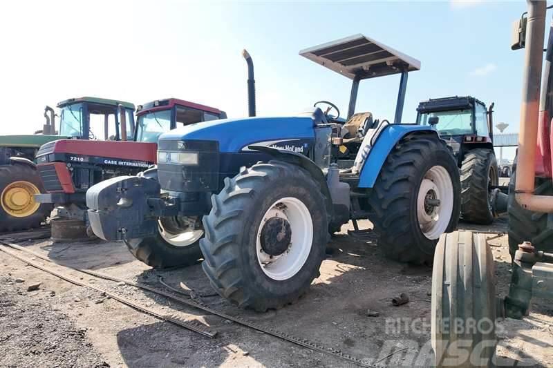 New Holland TM150Â TractorÂ Now stripping for spar Ciągniki rolnicze