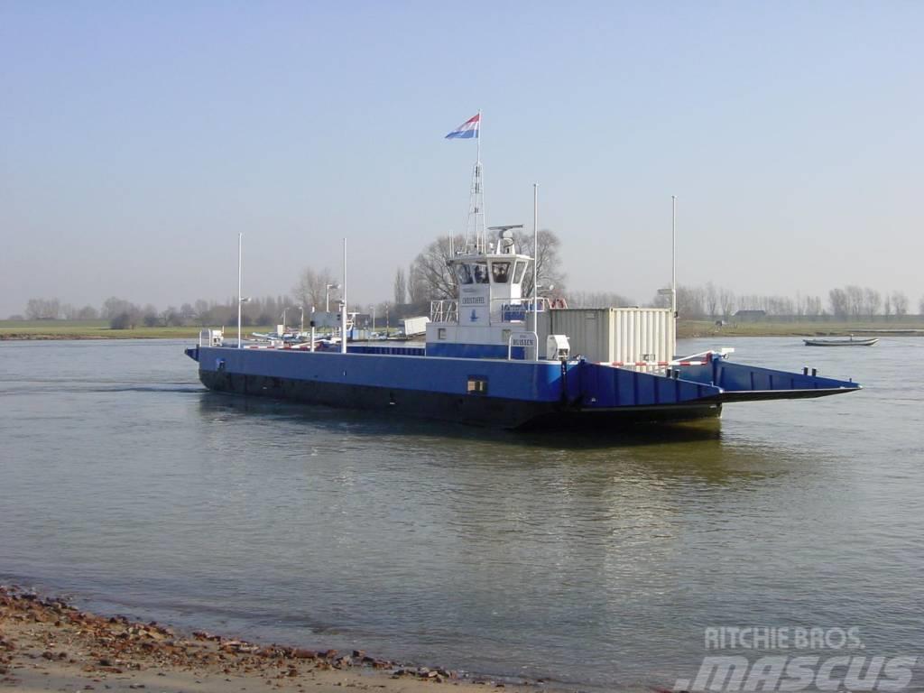  Christoffel I Veerpont Łodzie, pontony i barki budowlane