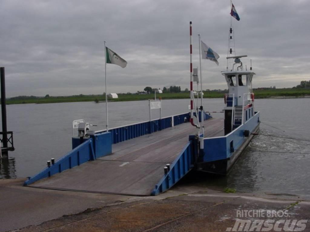  Christoffel I Veerpont Łodzie, pontony i barki budowlane