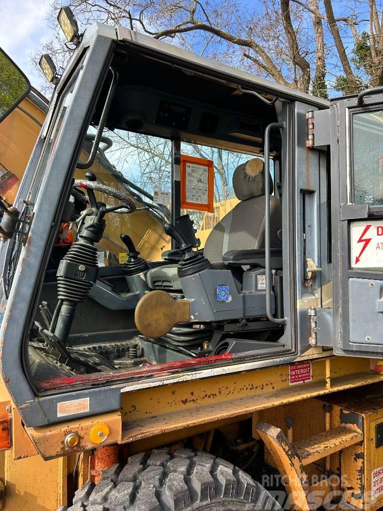 CASE 788 PRR Rail Road excavator Urządzenia do konserwacji trakcji kolejowej