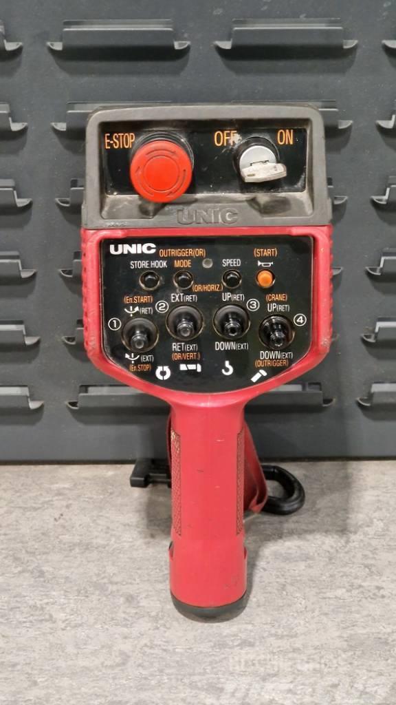 Unic URW-376 Mini dźwigi