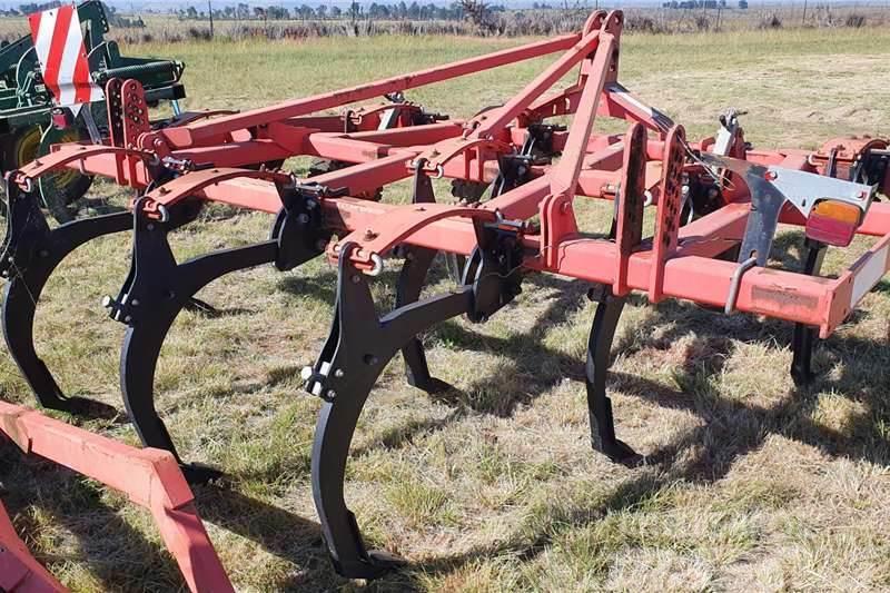 Quivogne S.A.S. 9 tooth Chisel plough Inne
