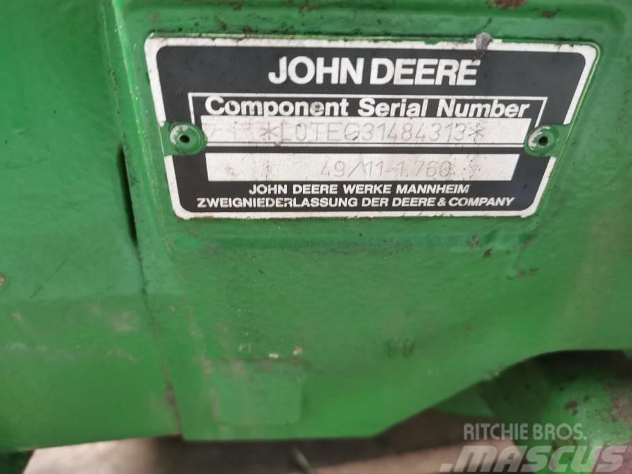 John Deere rear differential 6220 {L166526} Przekładnie