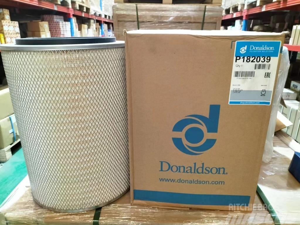  Donalson air filter P114931 P182039 Kabiny i wnętrze