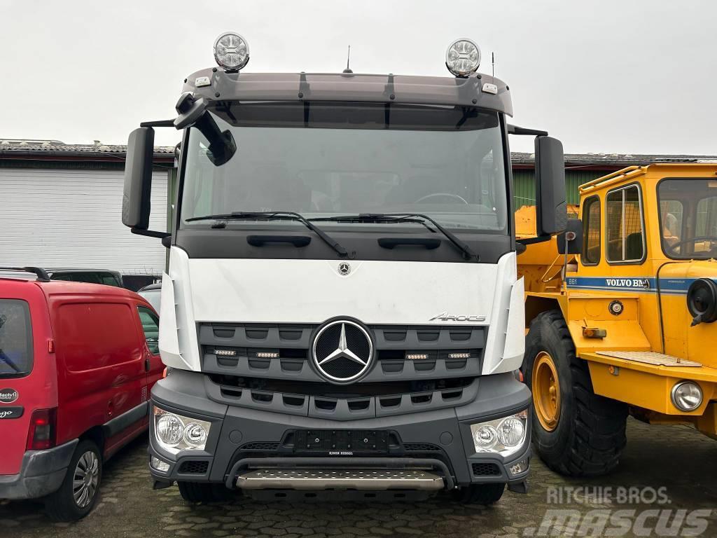 Mercedes-Benz 3246 B 8X4/4 Ciężarówki z wymienną zabudową