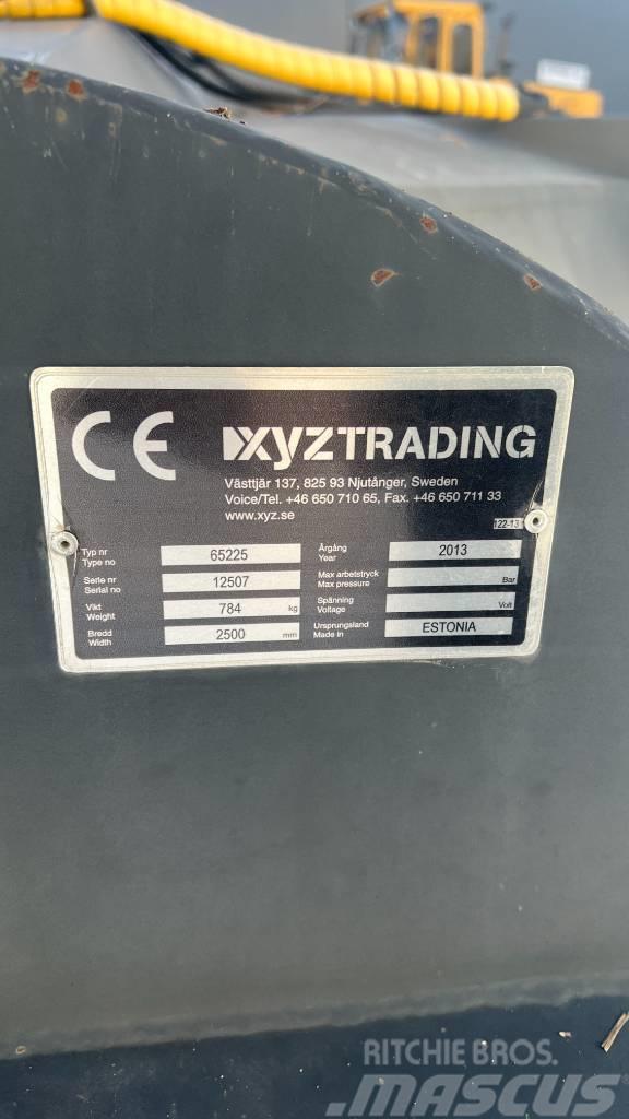 XYZ Premium 2500 Snöslunga Pługi wirnikowe