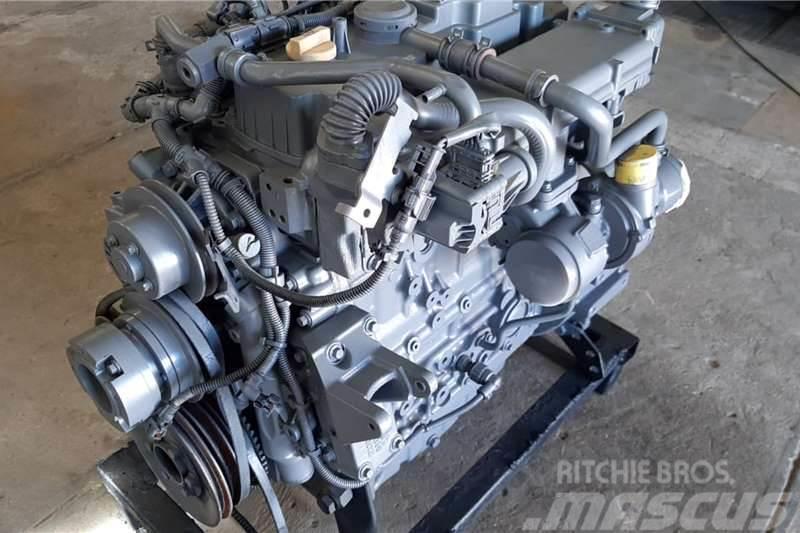 Deutz TCD 2012 3.6 L4 Engine Inne