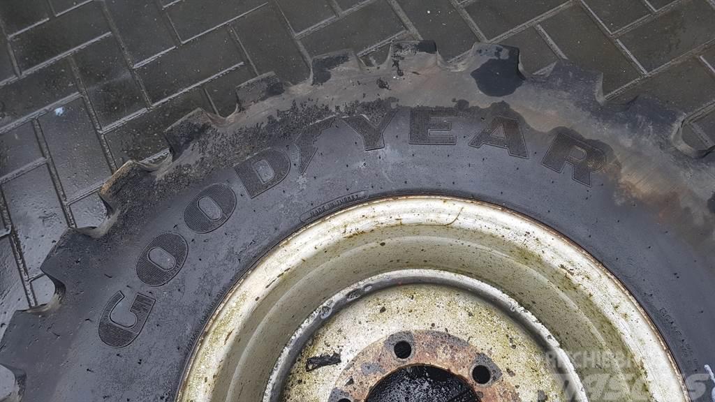 Goodyear 340/80-R18 IND - Tyre/Reifen/Band Opony, koła i felgi