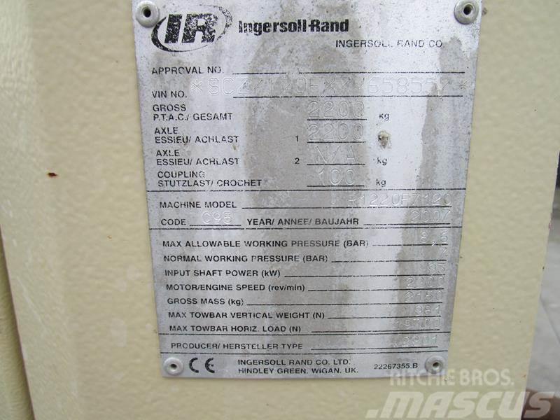 Ingersoll Rand 7 / 120 Kompresory