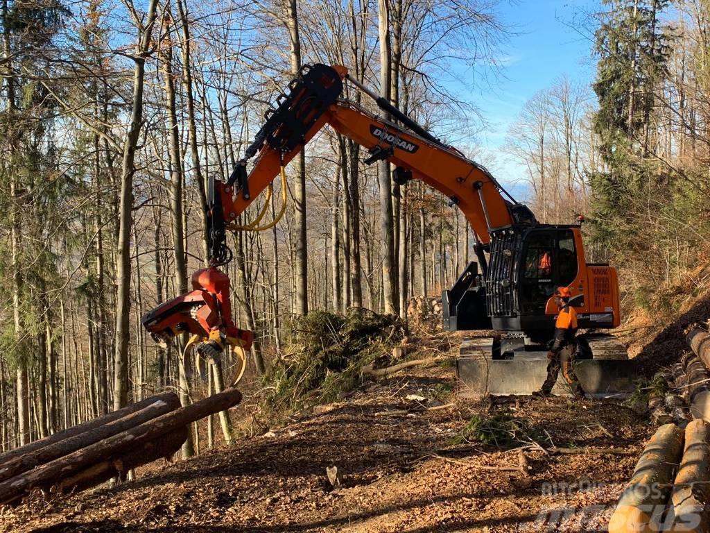 Doosan DX 235 Woody WH60-1 Harvester Harwestery
