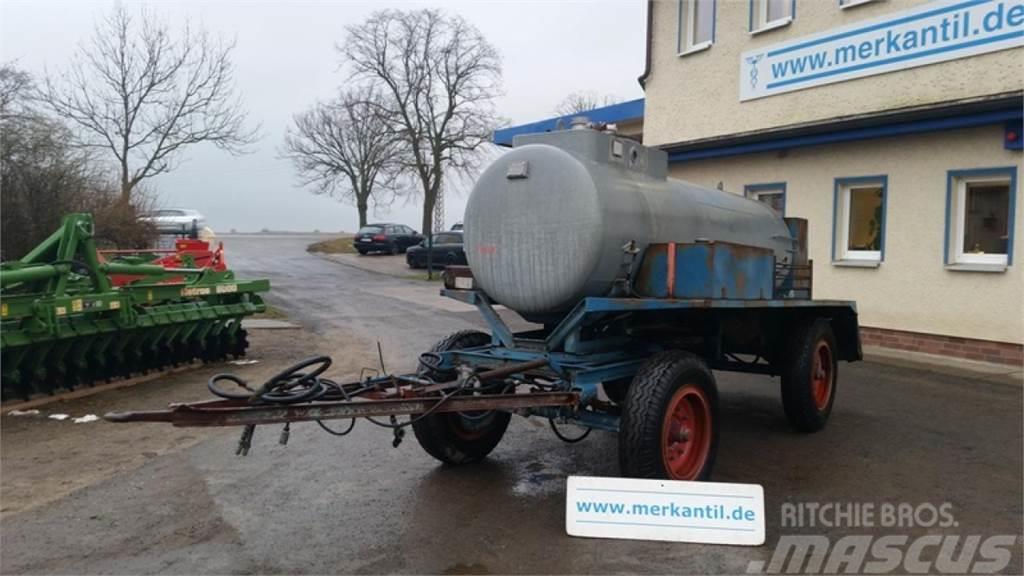 Fortschritt 2700 Liter Tankanhänger / Wasserwagen Naczepy cysterna