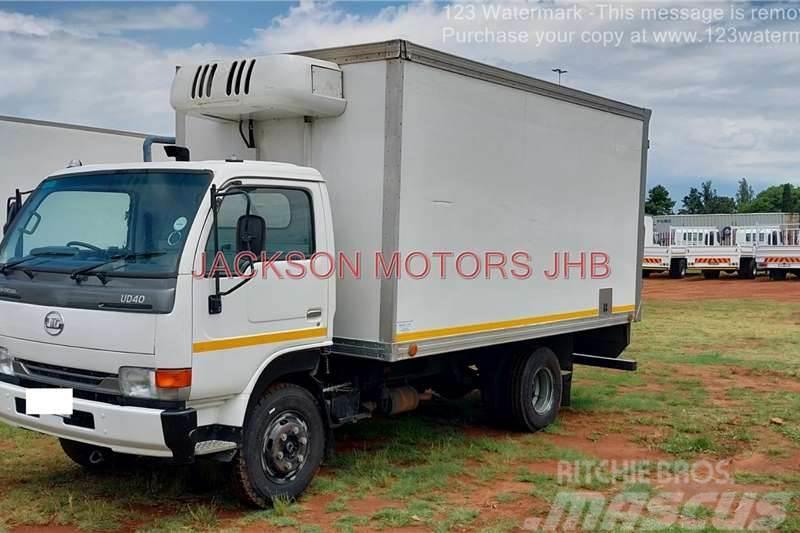 Nissan UD40, WITH INSULATED BODY AND TRANSFRIG KV660 UNIT Inne