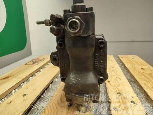 Fendt 824 Favorit (883271) hydraulic pump Hydraulika