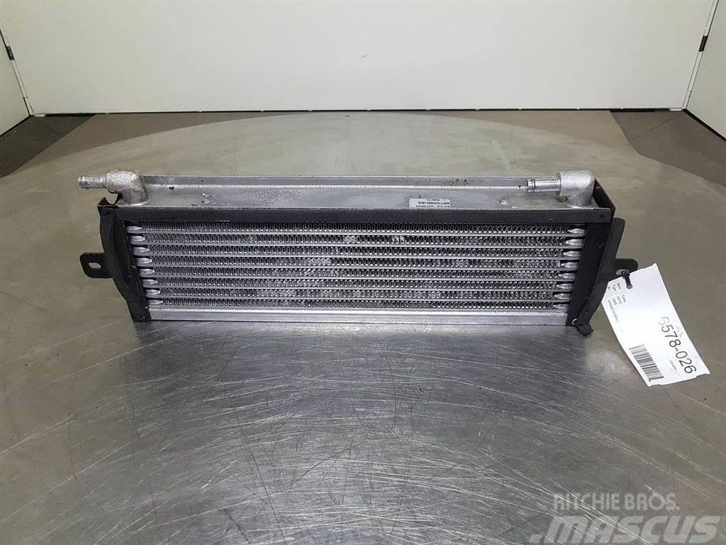 CASE 621D-Denso MNY70266601B2C-Airco condenser/koeler Ramy i zawieszenie