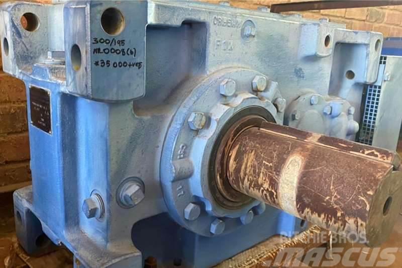 Sumitomo Industrial Gearbox 45kW Ratio 35.5 to 1 Inne