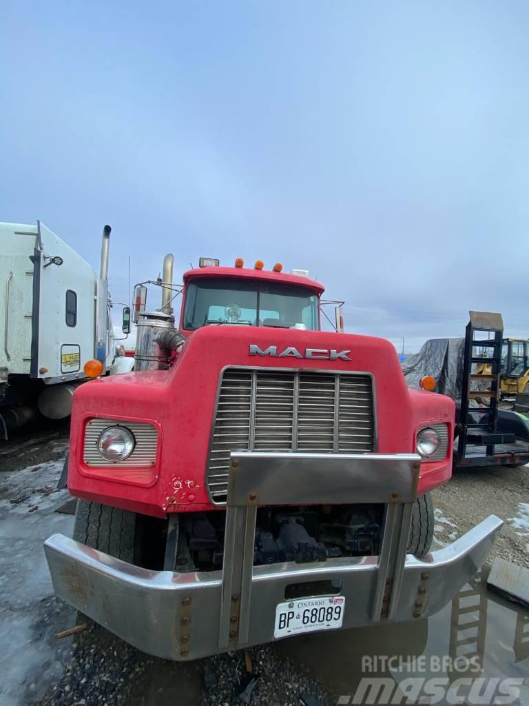 Mack Roll-Off Truck Ciężarówki z wymienną zabudową