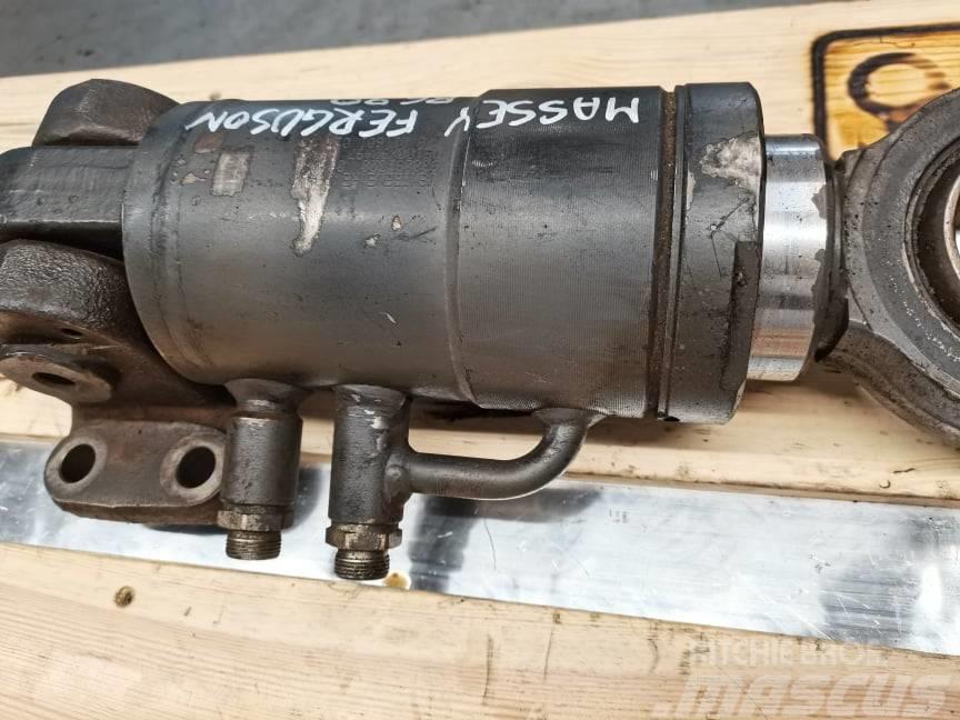 Massey Ferguson 8670  Axle suspension cylinder Rama i zawieszenie
