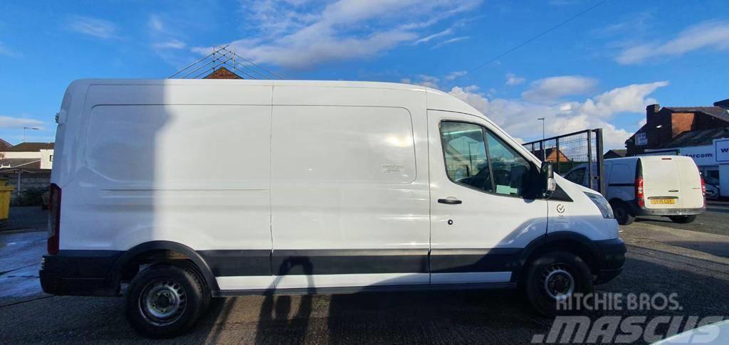 Ford Transit 350 Busy / Vany