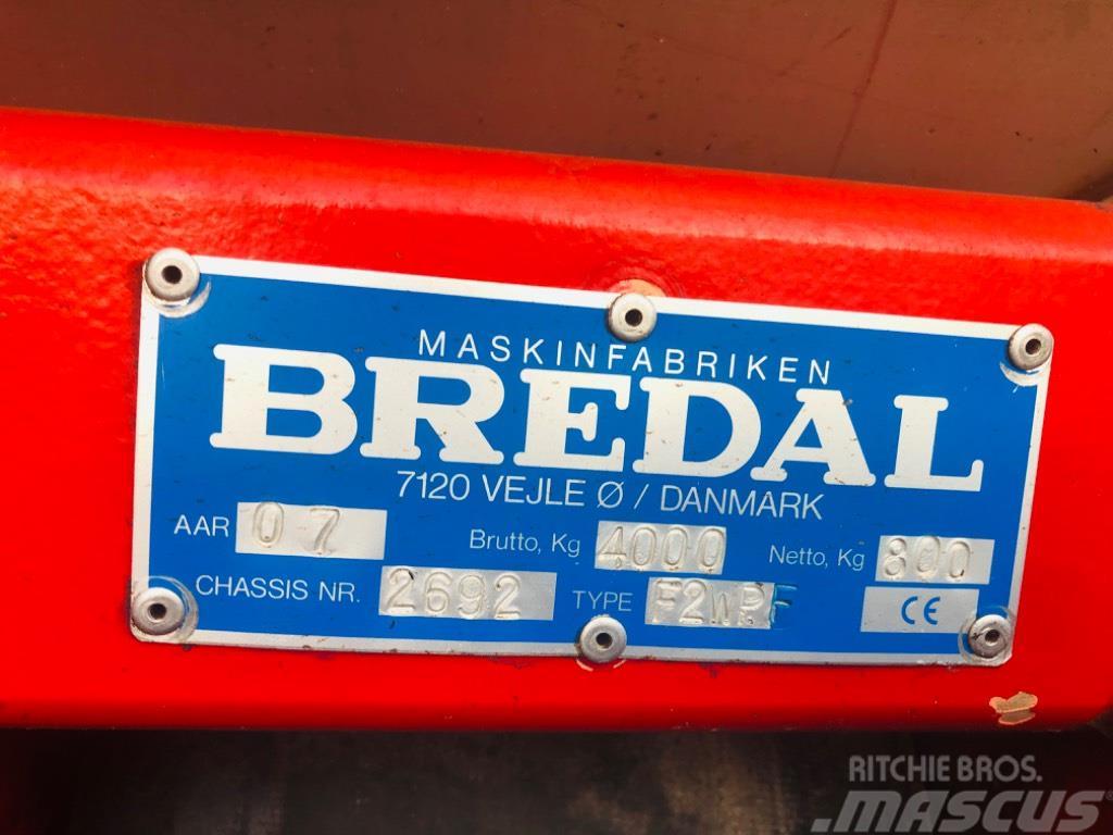 Bredal F2 3200 Rozrzutnik obornika