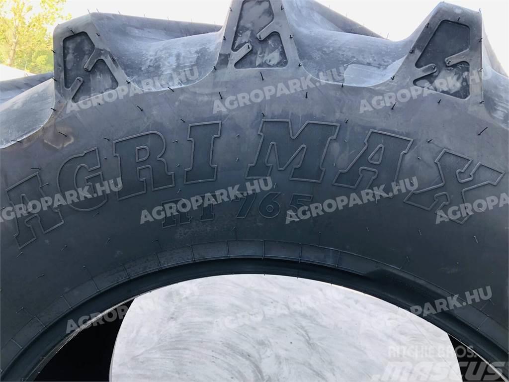 BKT tire in size 710/70R42 Opony, koła i felgi
