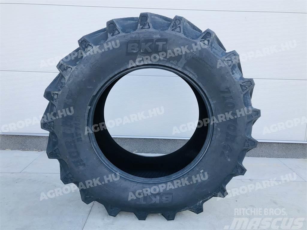 BKT tire in size 710/70R42 Opony, koła i felgi