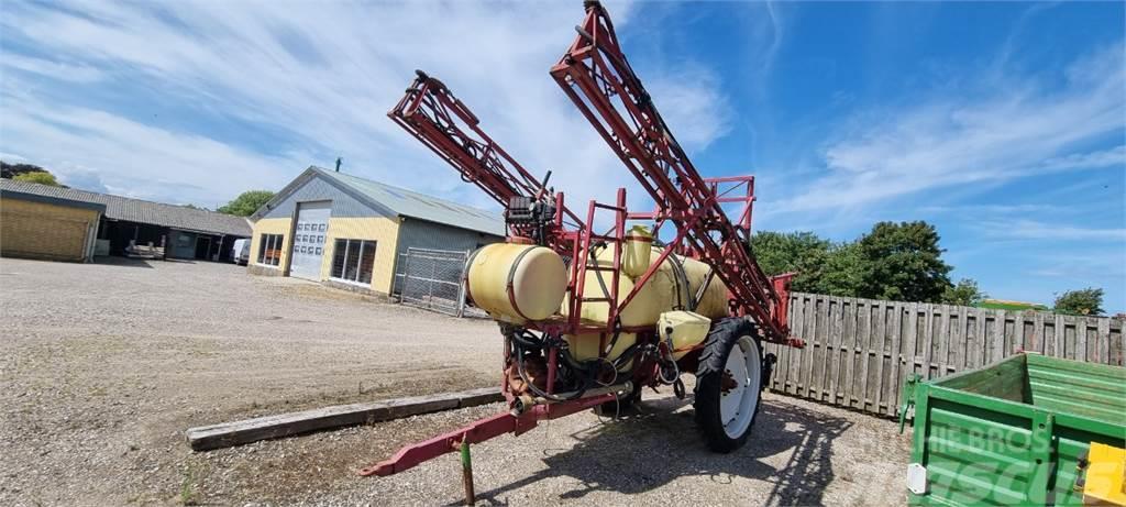  Brugt trailersprøjte TZY 2400 liter/20 meter bom - Opryskiwacze zaczepiane