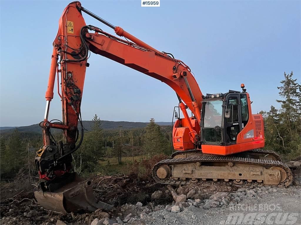 Doosan DX235LCR crawler excavator w/ GPS, bucket and tilt Koparki gąsienicowe