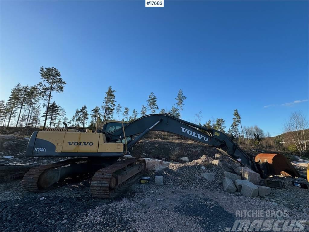 Volvo EC290CL Tracked excavator w/ digging bucket and ch Koparki gąsienicowe