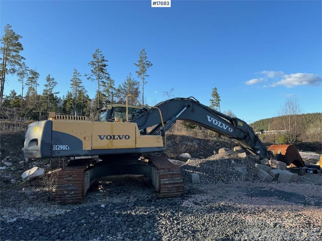Volvo EC290CL Tracked excavator w/ digging bucket and ch Koparki gąsienicowe