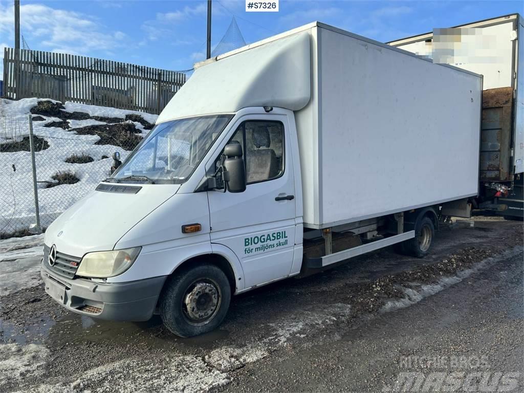 Mercedes-Benz 414 Box car with tail lift. Total weight 4600 kgs Inne