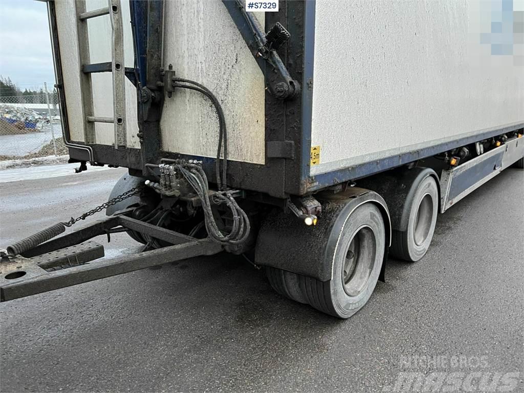 Volvo FH 6x2 wood chip truck with trailer Samochody ciężarowe ze skrzynią zamkniętą