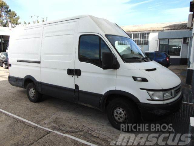 Iveco Daily Fg. 35C12 3300 RD 12 Busy / Vany
