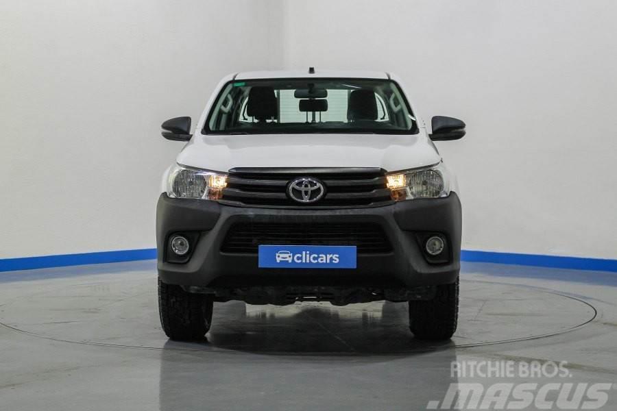 Toyota Hilux 2.4 D-4D Cabina Doble GX 4x4 Busy / Vany