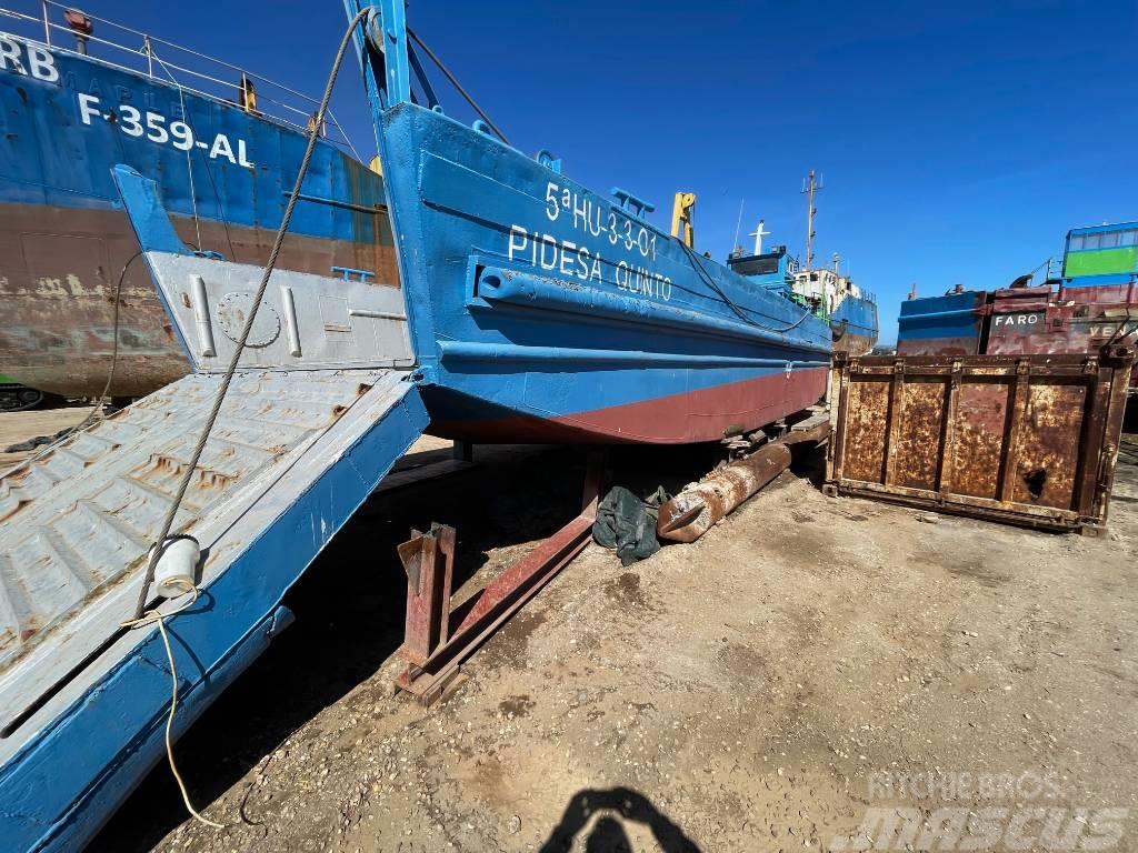 SP Lancha Desembarque Łodzie, pontony i barki budowlane