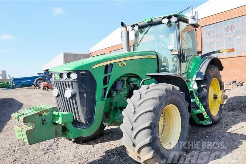 John Deere JD 8330 Tractor Now stripping for spares. Ciągniki rolnicze