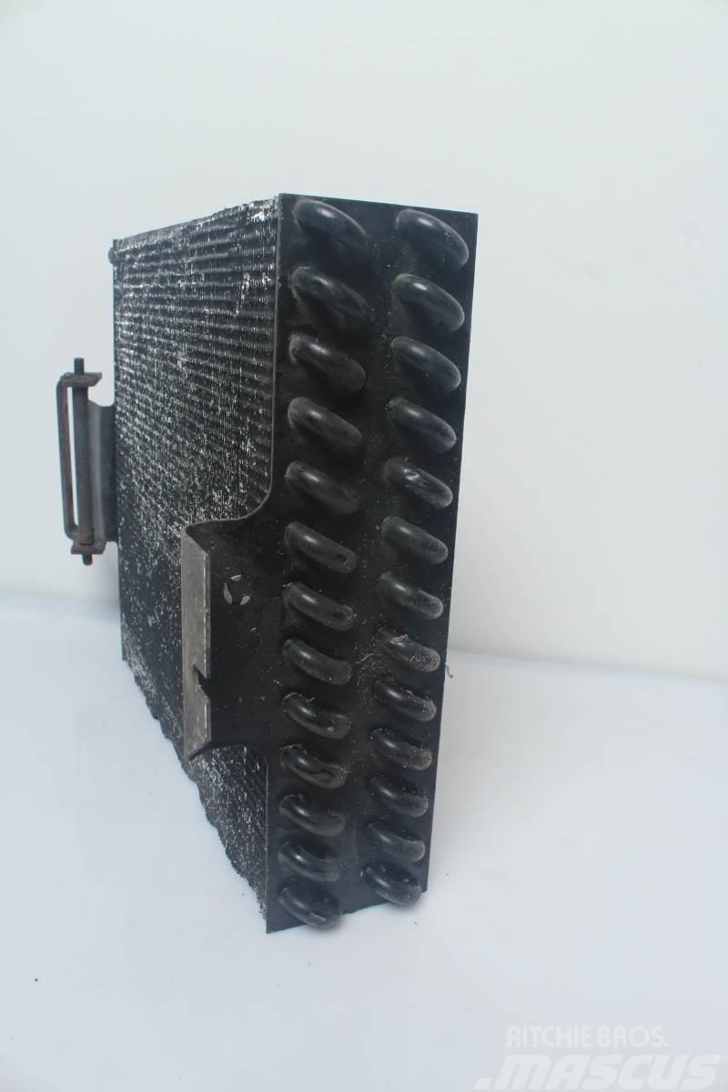 Case IH 5140 Condenser Silniki