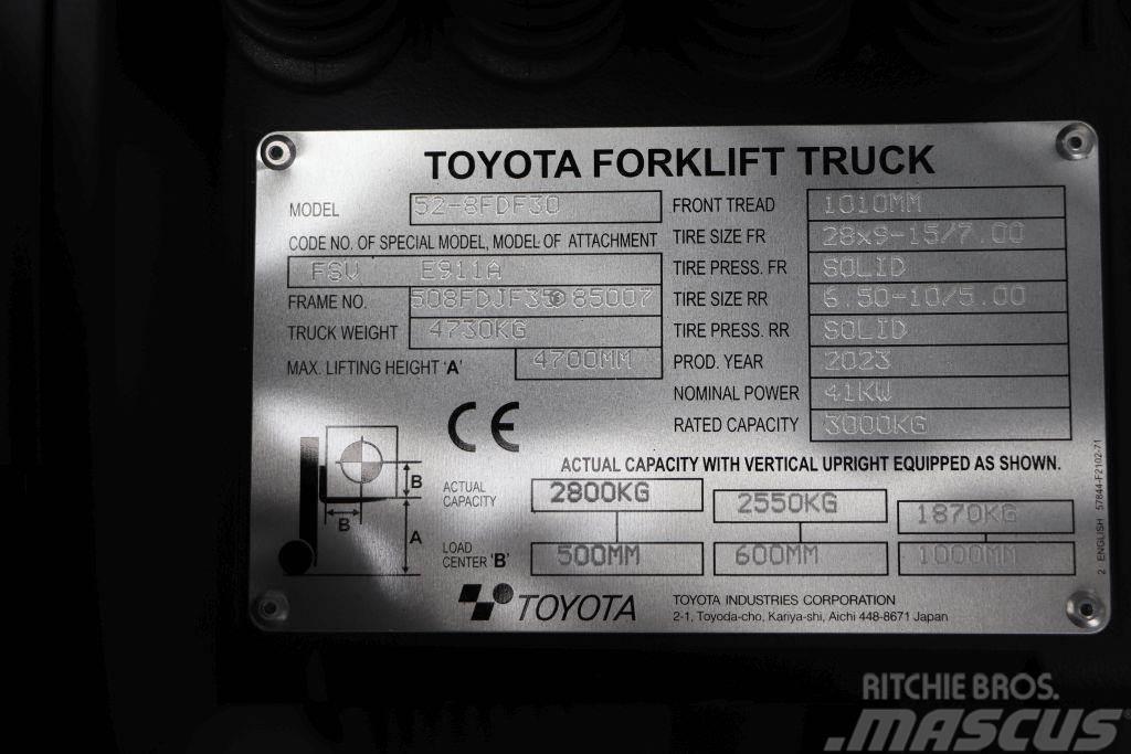 Toyota 52-8FDF30 Wózki Diesla