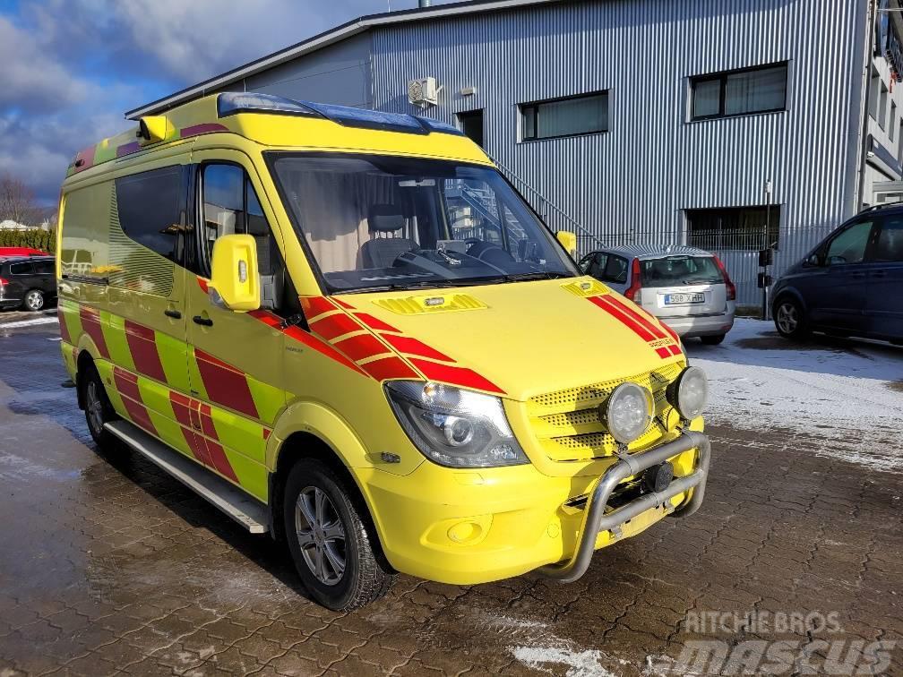 Mercedes-Benz Sprinter 319 CDI Ambulanse