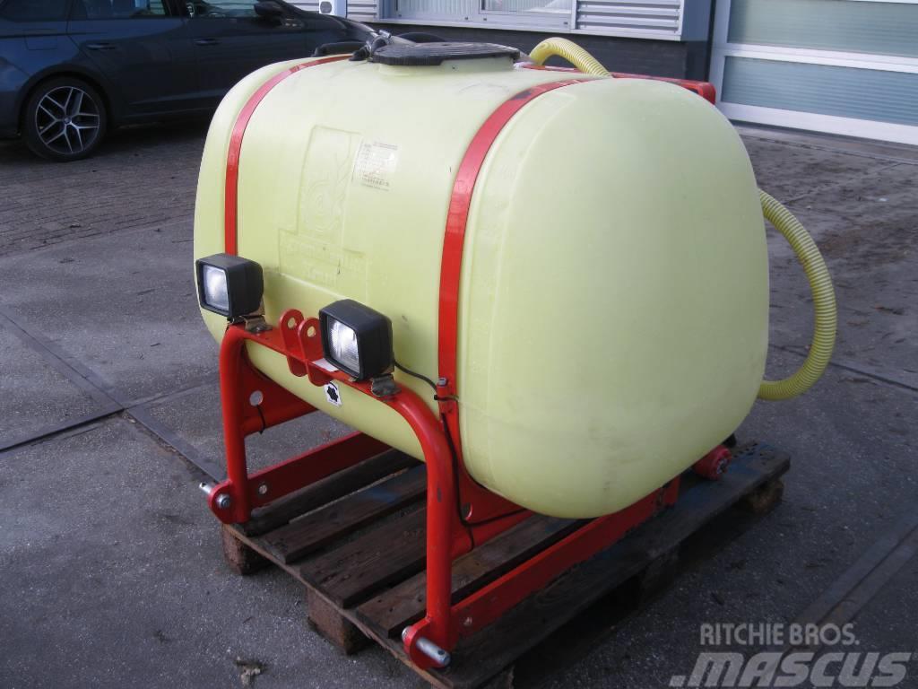 Agromehanika 400 liter tank in frame Opryskiwacze do nawozów sztucznych