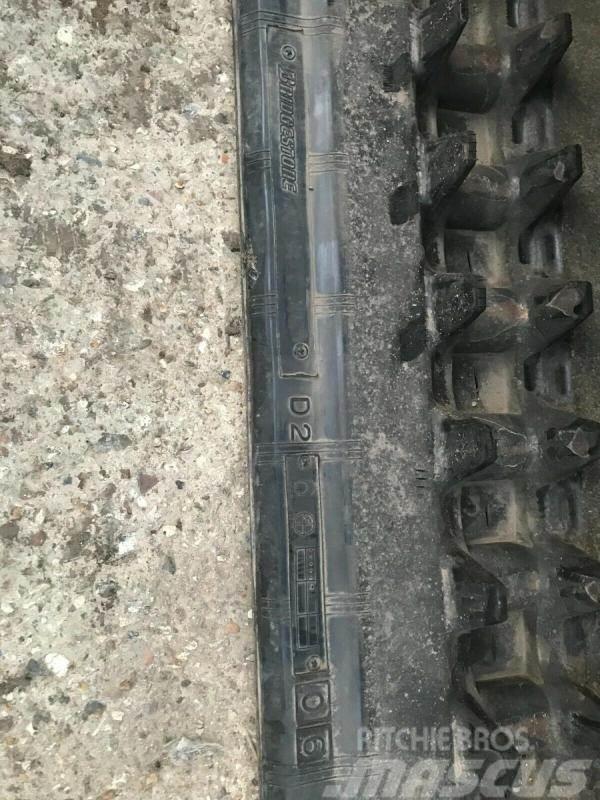 Bridgestone Excavator Rubber Track 320 x 56 x 86 Akcesoria rolnicze
