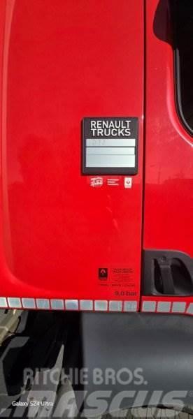 Renault D + Dhollandia Samochody ciężarowe ze skrzynią zamkniętą