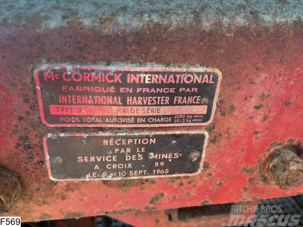International 851 Mc Cormick International 851 Kombajny zbożowe